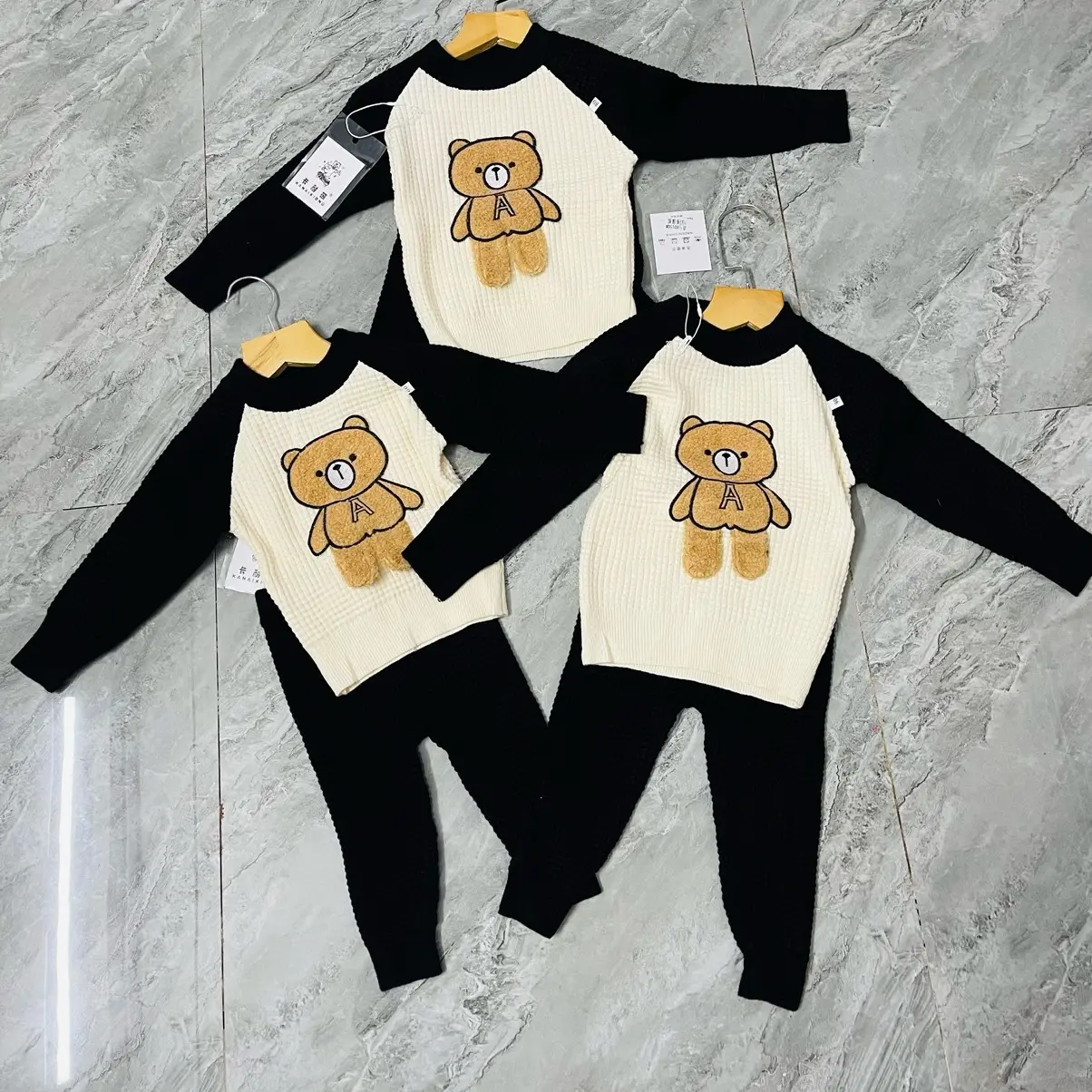 Bộ len nhí hạt hình Gấu. Hàng Quảng Châu loại 1