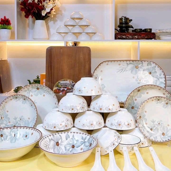 Bộ Bát Đĩa Hoa Dừa Cao Cấp 19 Chi Tiết Tặng 1 Thớt Gỗ Tây Bắc 5 Thìa Sứ