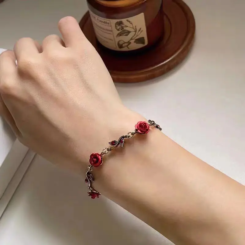 【zhamus】Gelang Mawar Merah Retro Wanita Gelang Trendi Pribadi Gelang Bunga Temperamen