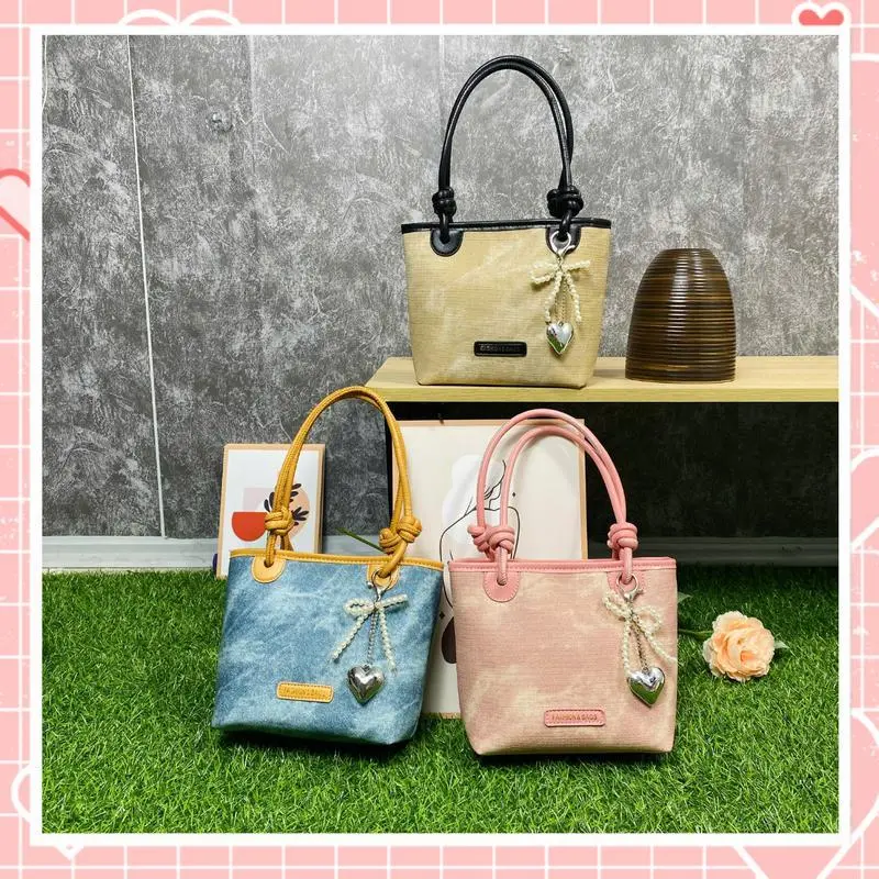 Túi xách nữ đeo chéo thời trang dự tiệc móc khóa trái tim sang chảnh K222 tui x Bag tui  qc 2