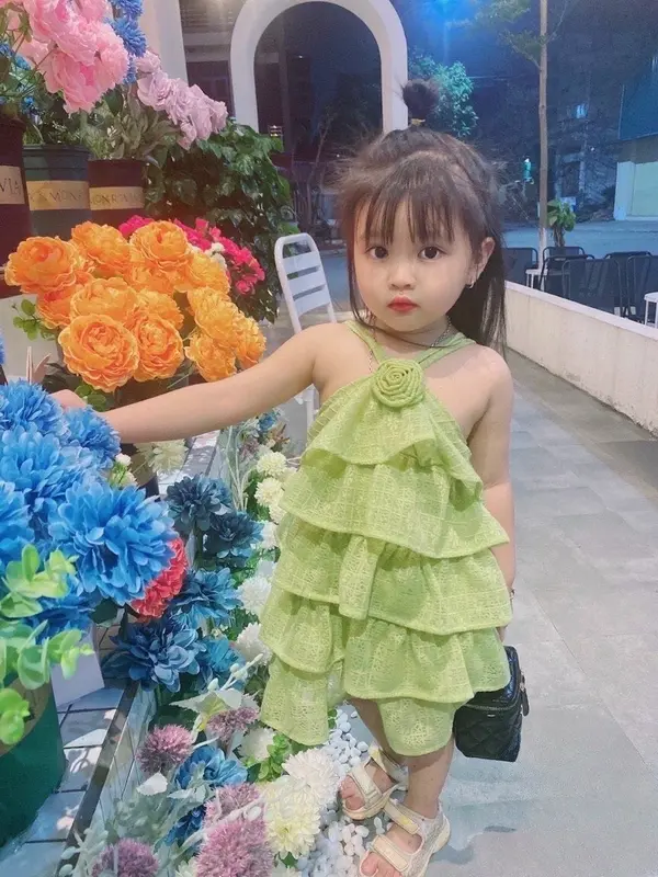 Váy 2 Dây Ren Tầng Bé Gái 15-35kg, Kiểu Tầng, Vải Ren 4