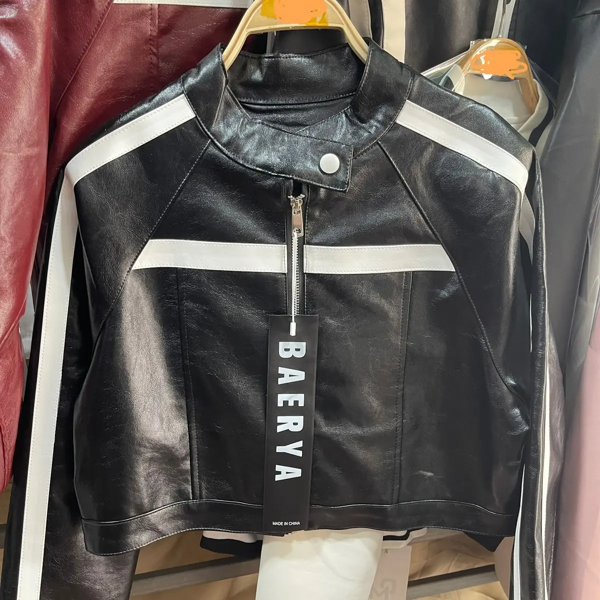 Áo Khoác Da viền sọc ngực dáng croptop Hàng Quảng Châu