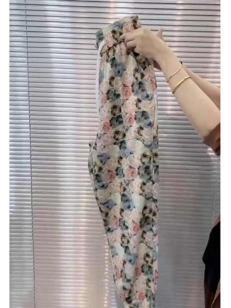 Product Introduction of Quần Mùa Hè, Quần Legging Lụa Lạnh Quần Hoa Mỏng Dáng Rộng Rãi Và Mỏng, Quần Thường Ngày Cho Nữ, Quần Cropped Xén, Quần Có Gân Mắt Cá Chân, Phong Cách Harem Women 2