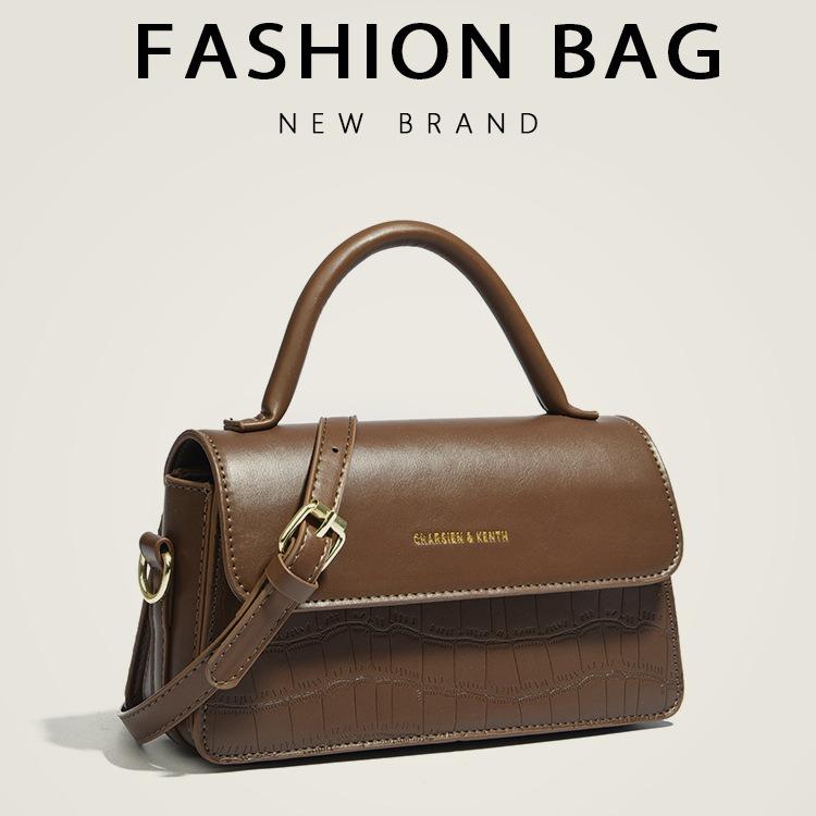  Túi xách nữ chữ nhật kẻ viền cao cấp size 22cm năm 2025 