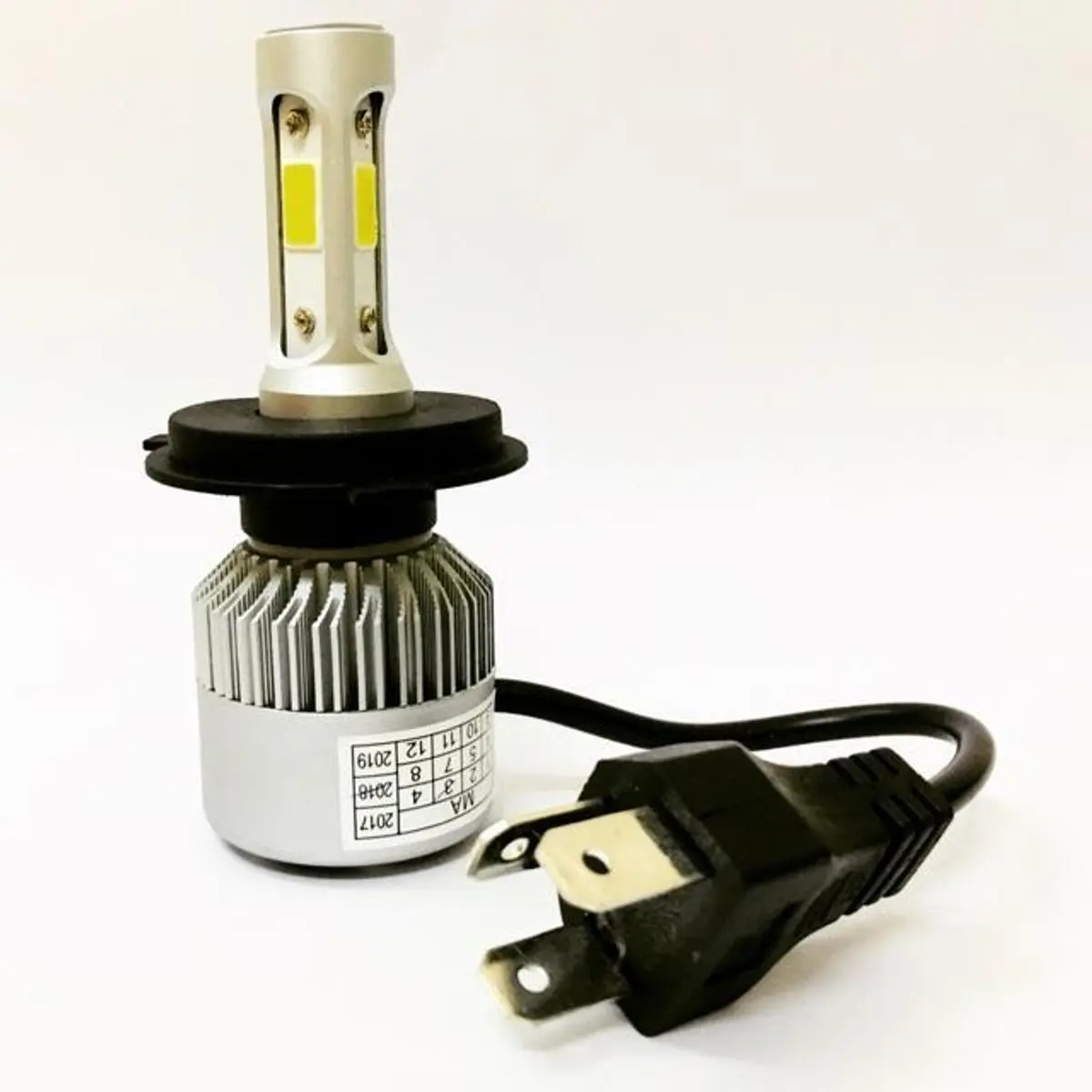 Đèn pha Led C6 3 tim chân H4 gắn cho nhiều loại xe, Độ sáng lên tới 8000 lumen, Màu ánh sáng 6500k Phụ Tùng