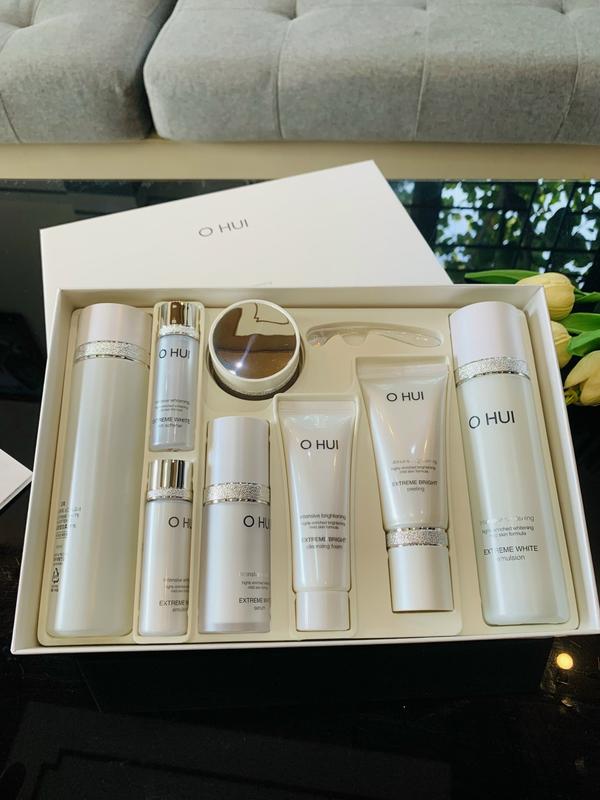 Sét dưỡng trắ.ng d.a Ohui trắ.ng Extreme White fullsize MẪU MỚI