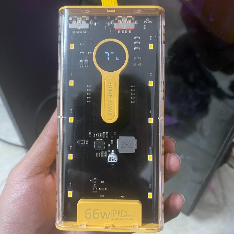 Sạc Dự Phòng 20000 mAh trong suốt kèm 4 Đầu Sạc cổng sạc nhanh 22.5w PD màn hình trong suốt có 10 bóng đèn led -2 cục pin to