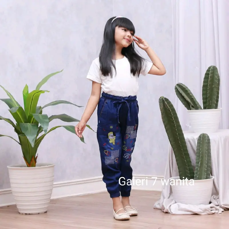 Celana Jogger Jeans Anak usia 2-11  tahun 0