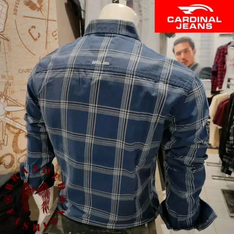 Kemeja Pria Cardinal Jeans 78J Slim-fitting Biru Kancing Katun Kancing Katun yang elegan  kemeja ini cocok dipakai dalam berbagai kesempatan. kasual Wine Kotak Motif 2