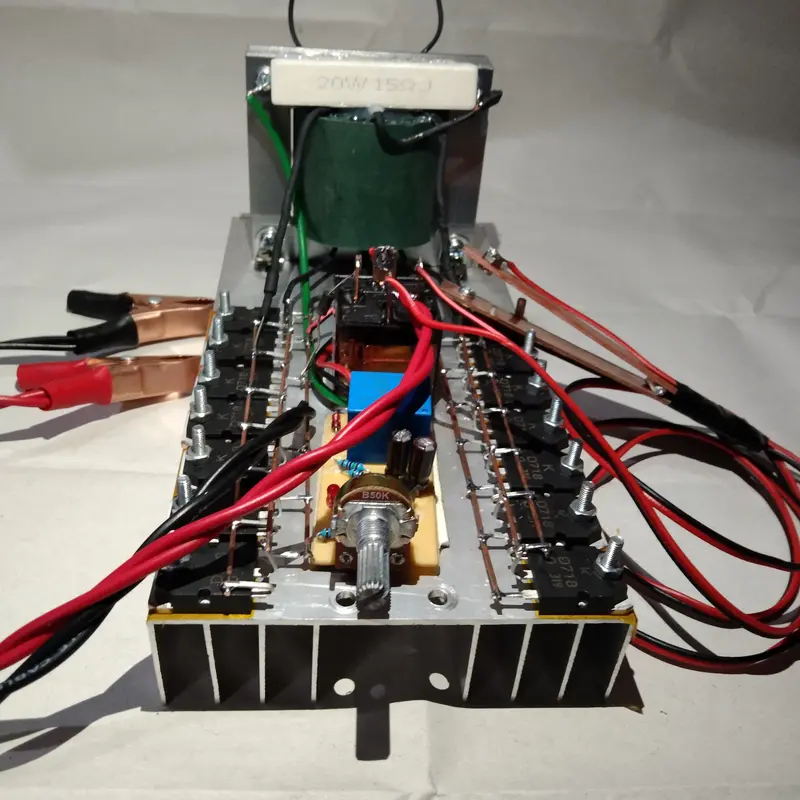 Amplifier dengan Inverter Ekstra dan 14 Transistor Asli PLIP Plopp dari EXTRASHOP12 - Jam 0
