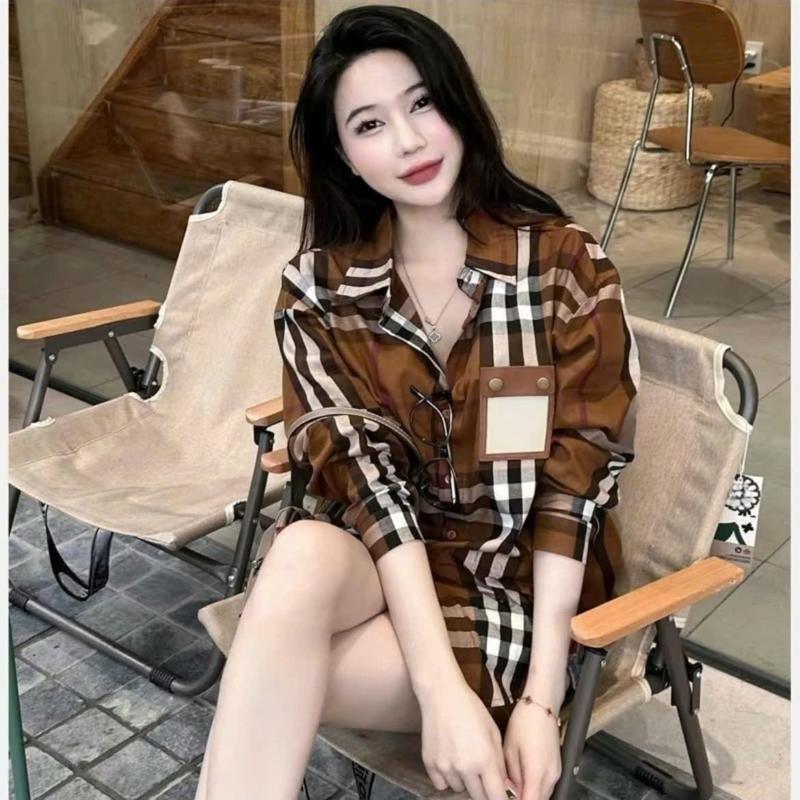 ÁO sơ mi bbr dàu tay màu nâu sang chảnh họa tiết kẻ bbr cho nữ 0
