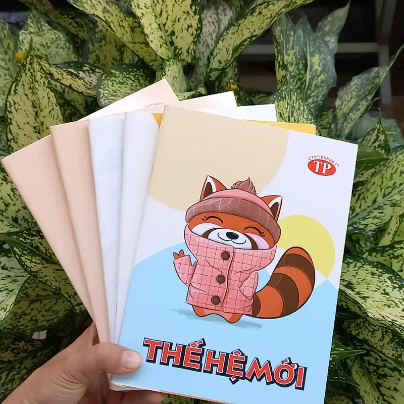 Combo 5 vở 200 trang Thế Hệ Mới. Cty Tiến Phát. 4 dòng ly ngang. kích thước:15.6x20.5cm. Tặng kèm bìa bao, nhãn. DÙNG CHO HS CẤP 2,3... VỞ CHO HS MIỀN NAM 1