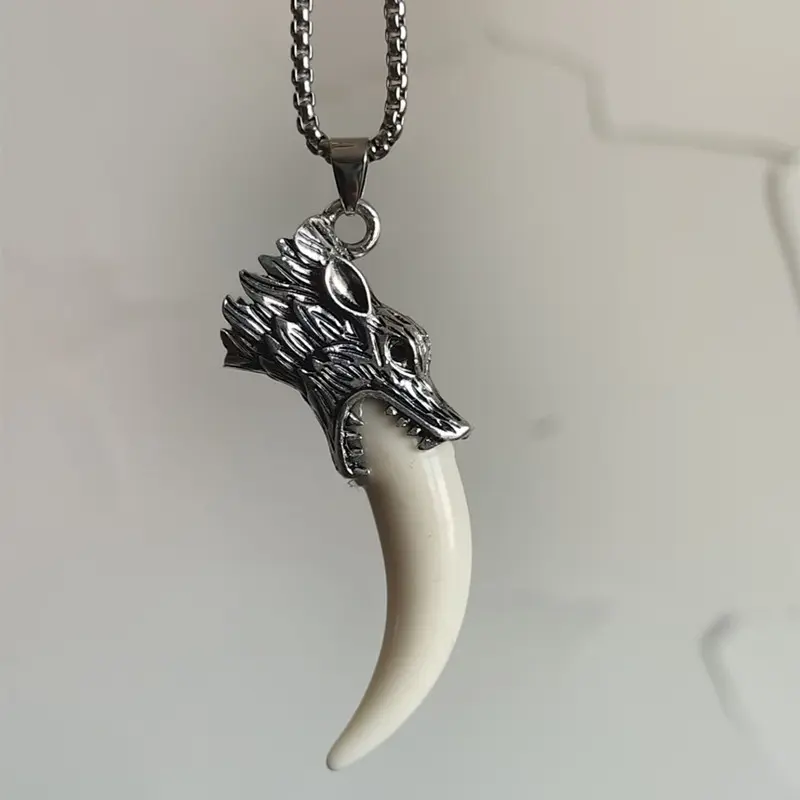 Wolf Tooth Pendant Men's Black Dog Tooth Necklace Short Pendant Retro Personality Necklace