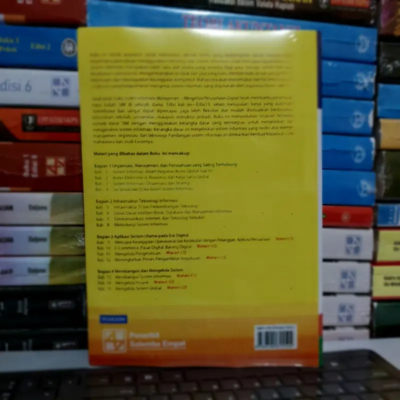 Sistem Informasi Manajemen edisi 13 by Kenneth C. Loudon 1