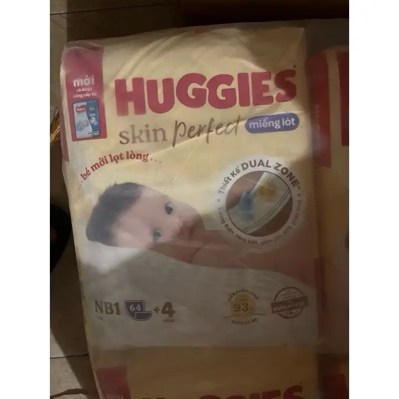 Miếng lót bobby nb108+6 và miếng lót huggies nb108+6 cho bé sơ sinh và mẹ sau sinh 2