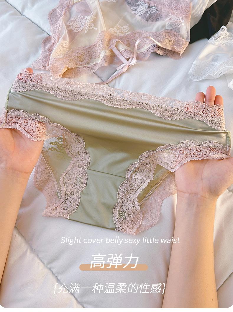 Product Introduction of Đồ Lót Ren, Thiết Kế Dễ Thương Và Gợi Cảm, Dành Cho Phụ Nữ, cạp vừa, Thiết Kế khoét Chéo, Kháng Khuẩn, Đáy Quần Bằng Cotton, Thích Hợp Cho Bé Gái, Quần Lót Ngoại Cỡ Có Sẵn Cho Phụ Nữ 4