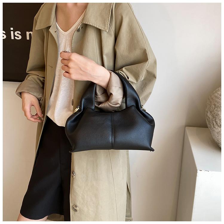 Product Introduction of New Cloud Bag Korean Style Fashion Litchi Grain Soft Leather Shoulder Bag Fashion Women's Handbag 7