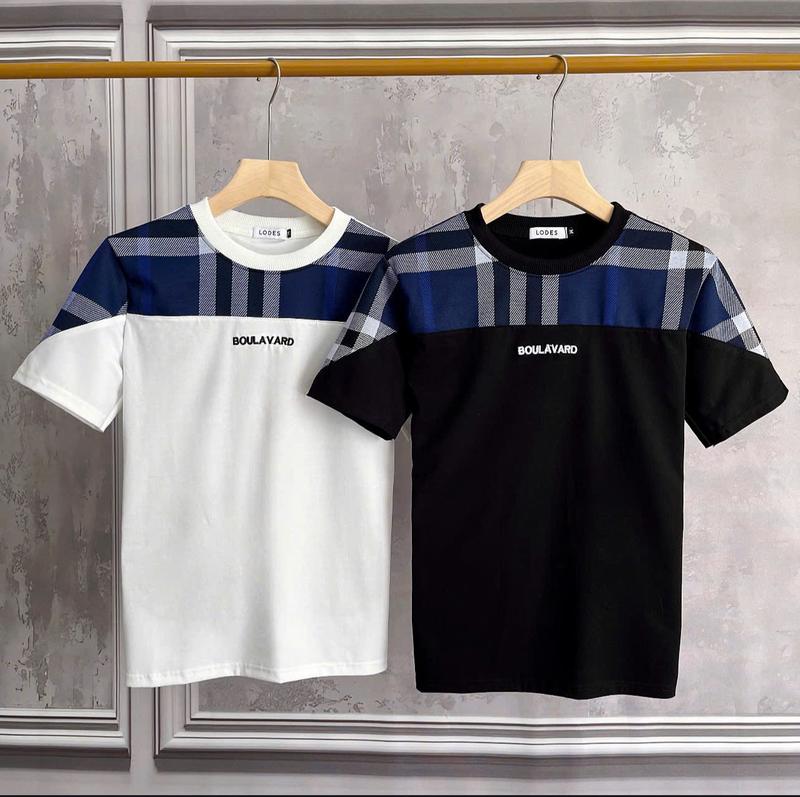 Áo thun nam nữ cổ tròn Unisex in chữ phối họa tiết caro phong cách trẻ trung Bee Menswear Đen vl