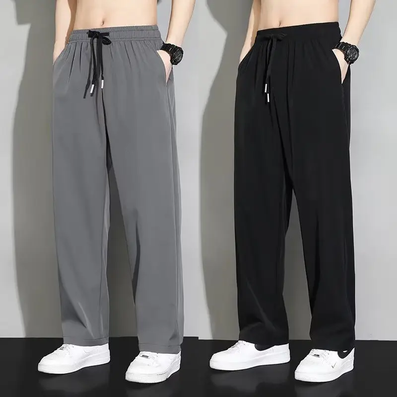 Quần Nam, M-5XL, Chất Liệu Lụa Lạnh Trơn, Ống Rộng Thẳng, Eo Co Giãn, Thích Hợp Cho Mùa Hè, Thời Trang Nguyên Bản, Dáng Rộng Vừa Vặn, Mỏng, Quần Chạy Bộ, Ngoại Cỡ, Quần Nỉ Chạy Bộ, Xu Hướng, Có Màu Đen Và Xám Đậm.
