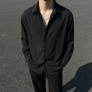 メンズ黒の長袖シャツ、ハイエンドでスタイリッシュなトレンドカジュアルトップス、夏は白アイスシルク長袖シャツ。