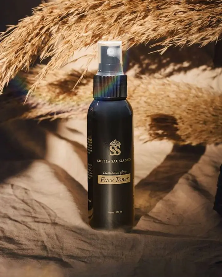 TONER LUMINOUSSHELLASAUKIA
