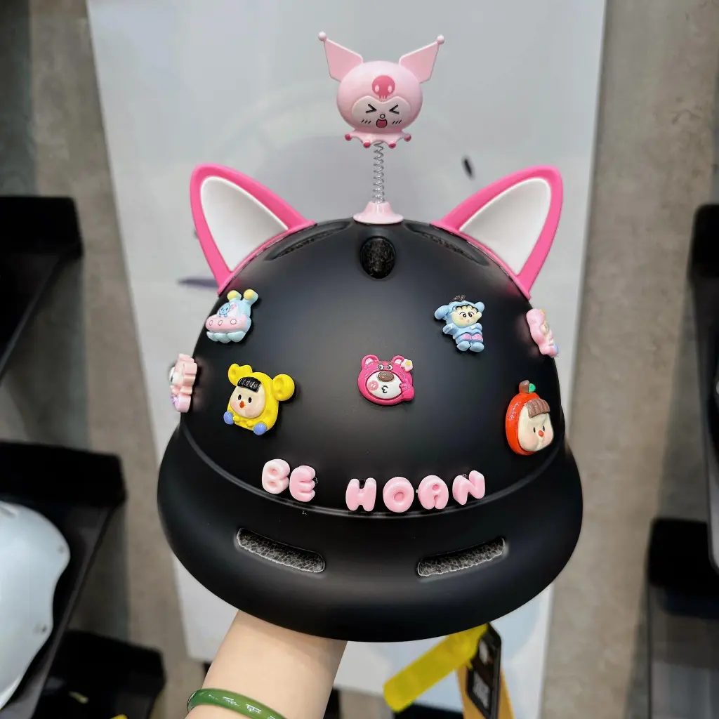 [Kèm keo] Phụ Kiện Charm Chữ Mini trang Trí Mũ Bảo Hiểm,bình nước Ốp Lưng làm đồ chơi trẻ em,decor, DIY giá rẻ nhiều màu