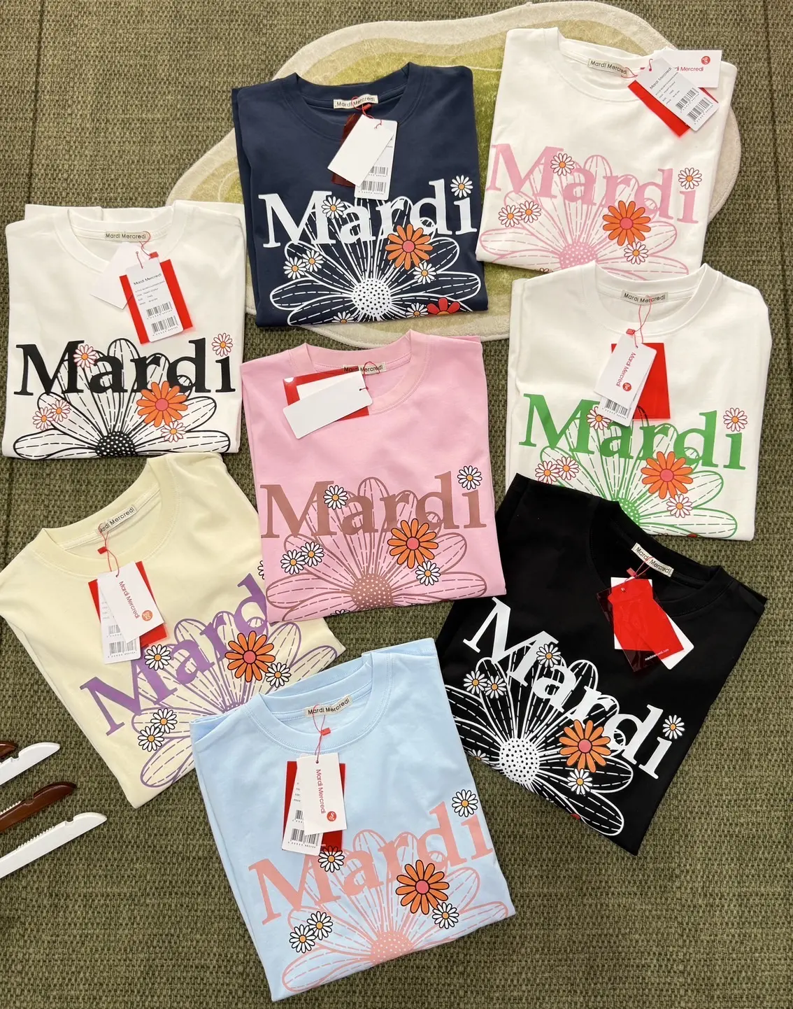 MD10_เสื้อยืด mardi สกรีนลายดอกไม้