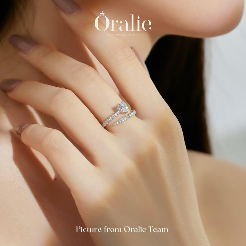 Product Introduction of [ORALIE] The Vera Ring- Nhẫn bạc S925 đính đá trái tim, thiết kế xoáy tròn 17