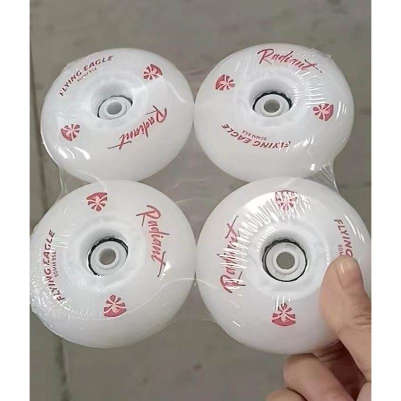 Bánh Xe Patin Có Đèn Flying Eagle Radiant - Bánh Đèn Có 7 Màu Led Bám Đường Tốt