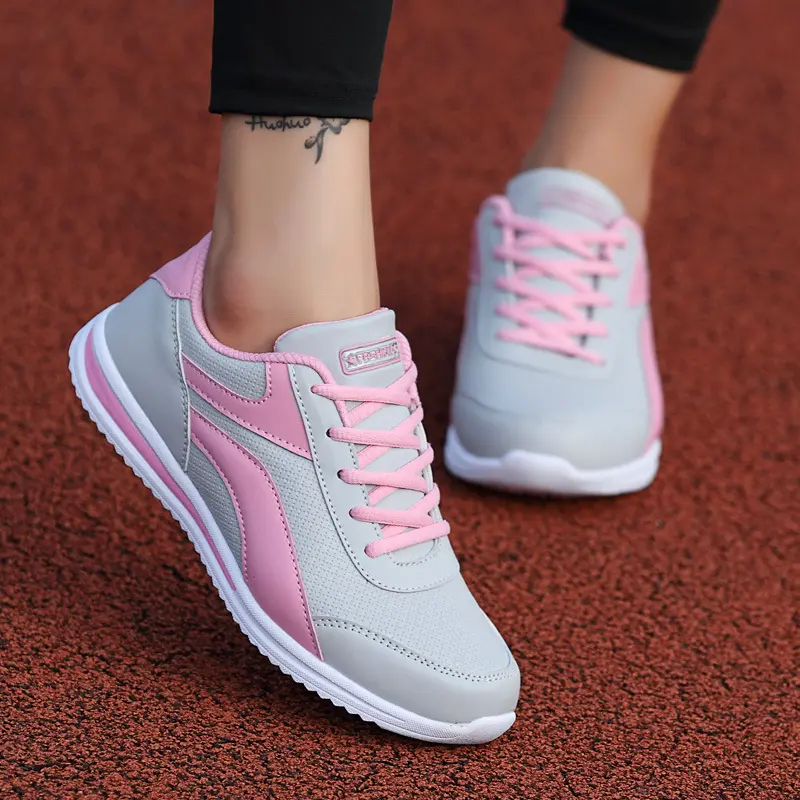 2023 new mesh shoes women's breathable flat sneaker women's soft bottom student running shoes leisure travel Net shoes women
