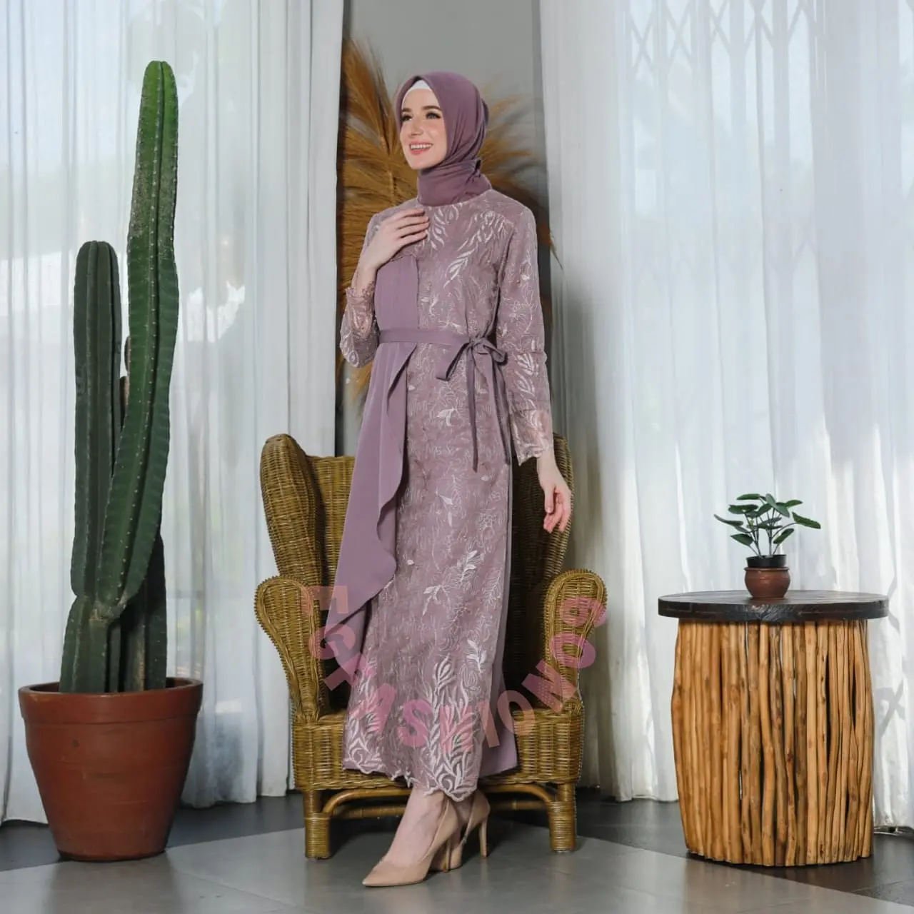(NEW GAMIS REAL PICT)GAMIS SHELA M/L/XL/XXL/PESTA KONDANGAN/DRESS MEWAH BRUKAT TILE TERBARU/GAMIS MODERN/GAMIS REMAJA Navy Cokelat Navy Navy Bunga Polos Polos