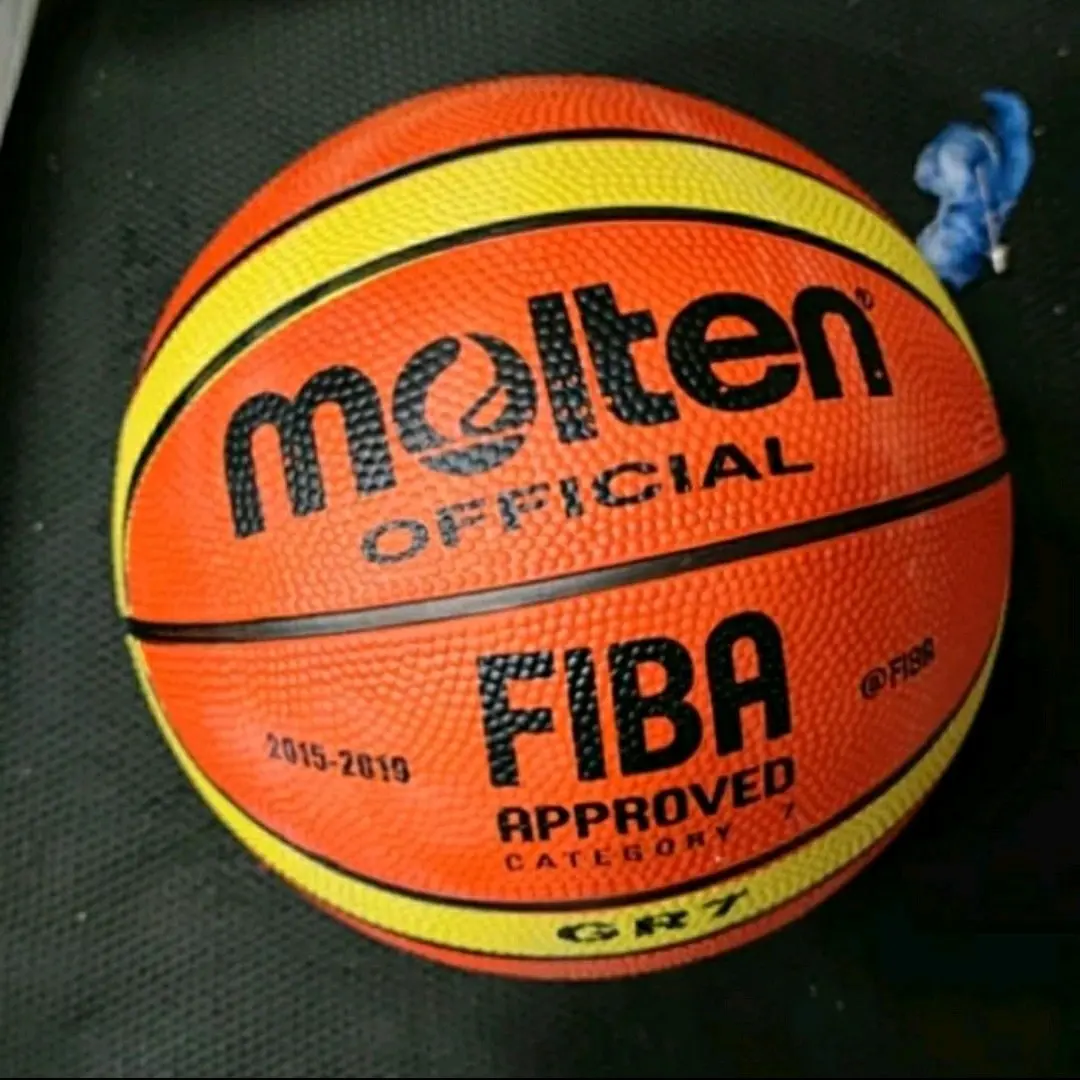 BOLA BASKET MOLTEN GR-7 SYNTETIC Ball