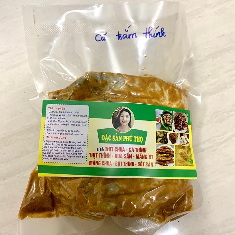 Cá Trắm thính. 500 g đóng túi hút chân không. Sản phẩm được phơi khô sau đó vào thính lên men chua .