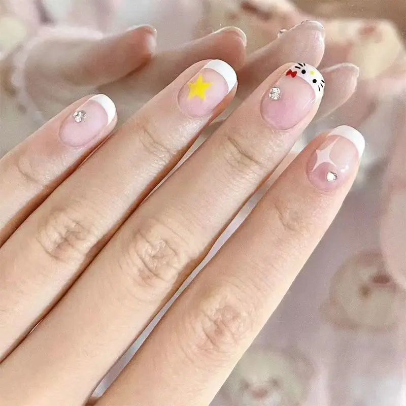 Đeo Làm Đẹp Móng Tay, Hàng Mới Về, Thiết Kế Hello Kitty Hoạt Hình, Kim Cương Trong Mảnh Vụn, Đầu Móng Tay Ngắn, Miếng Dán Móng Tay Giả Màu Nude, Có Thể Tháo Rời, Thích Hợp Cho Học Sinh, Móng Tay 4