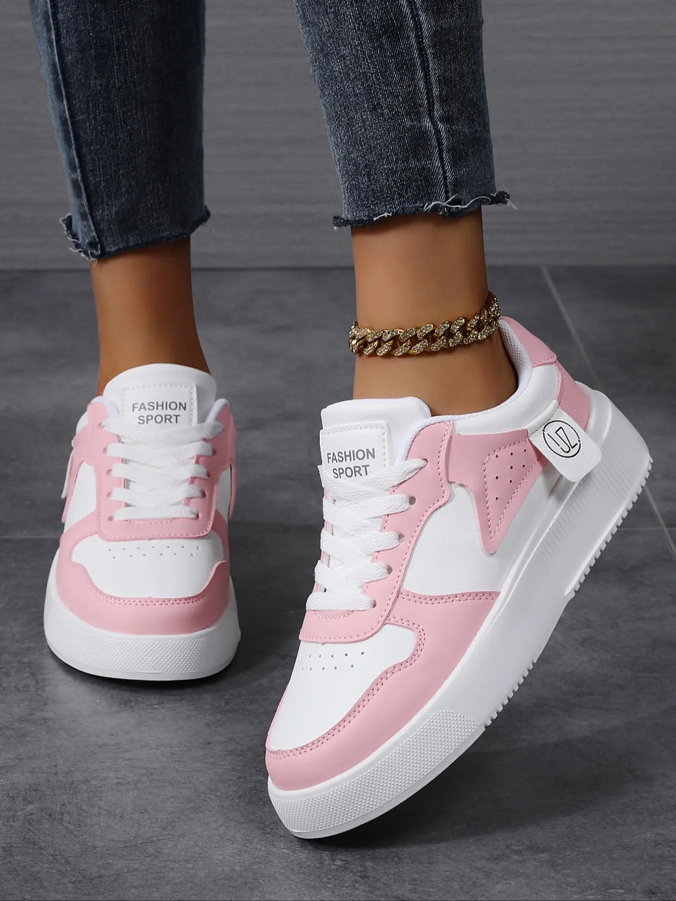 Women's Lace-up Fashionable Colorblock Ultralight EVA Sneakers