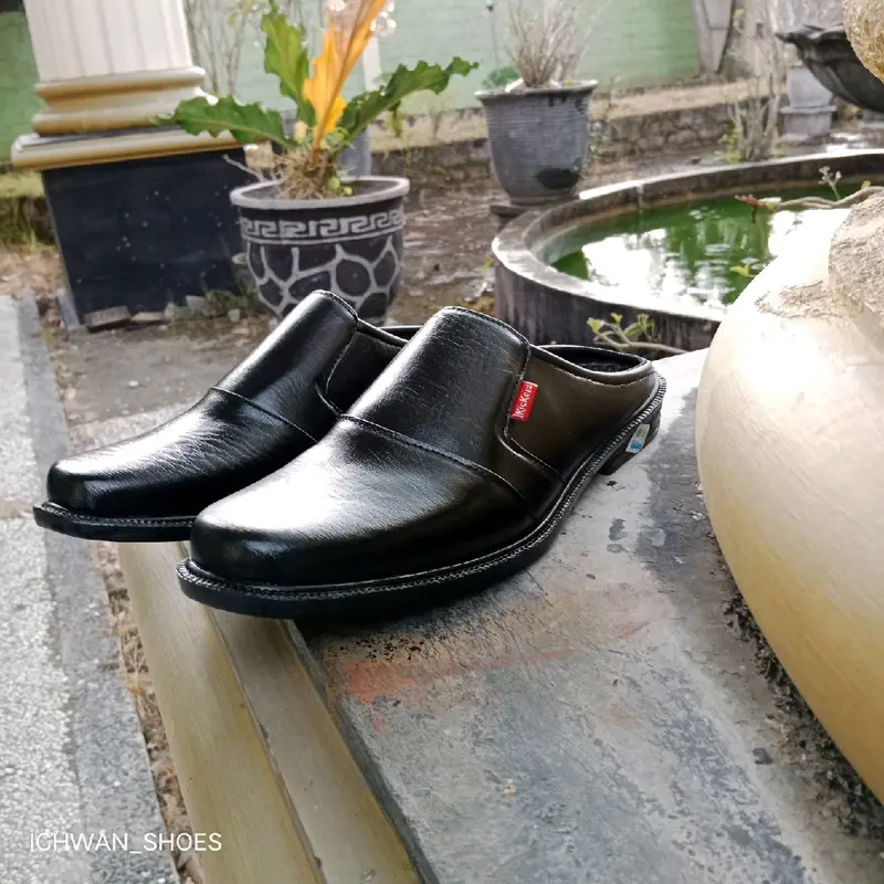 sepatu selop pria warna hitam 3