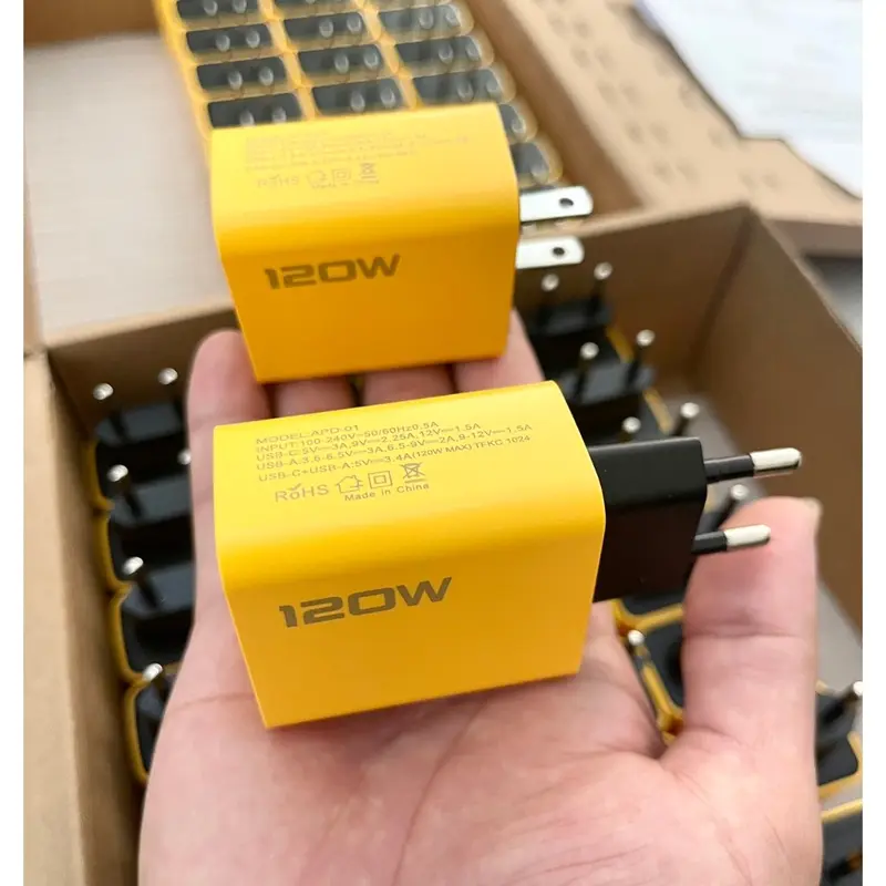Combo 3 Sản Phẩm, Bộ Sạc Nhanh 120W, Cáp Sạc 3 Đầu 100W, Cáp Sạc 4 Đầu 4in1 Cốc sạc nhanh Sạc nhiều thiết bị 6