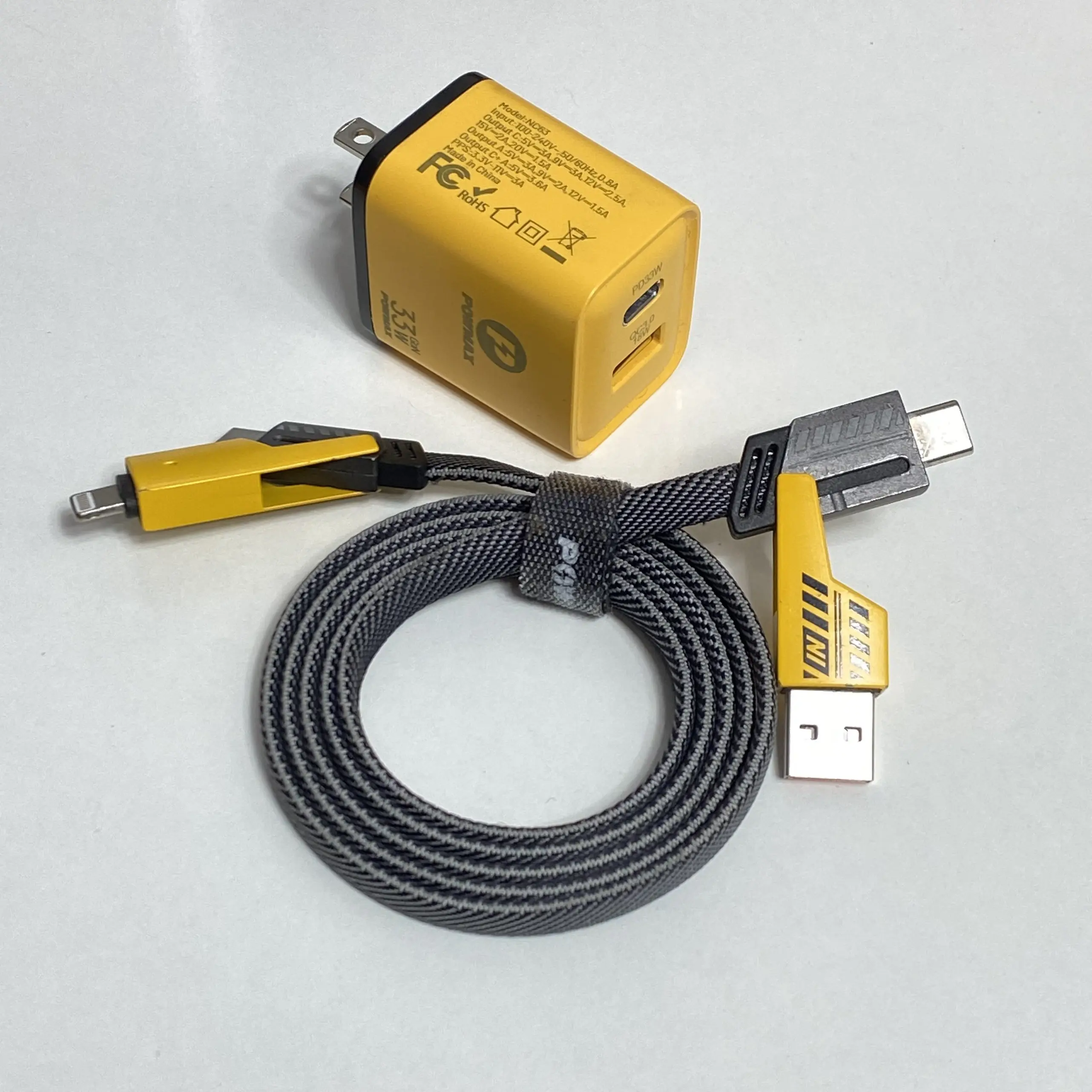 Bộ Sạc Nhanh Đa Năng Gồm Củ Sạc Nhanh 33w và Cáp Sạc Nhanh 4 in 1 . Sạc Nhanh Cho Tất Cả Các Dòng Điện Thoại Có Chân Cắm Lightning và Type C .