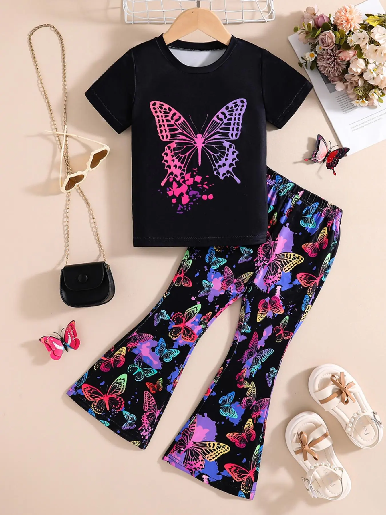 Toddler Girl's Butterfly Print Tee & Flare Leg Pants Sweatshirt Set, Casual Round Neck Short Sleeve T-shirt & Bell Bottom Trousers for Daily Wear, Kids Summer Clothes