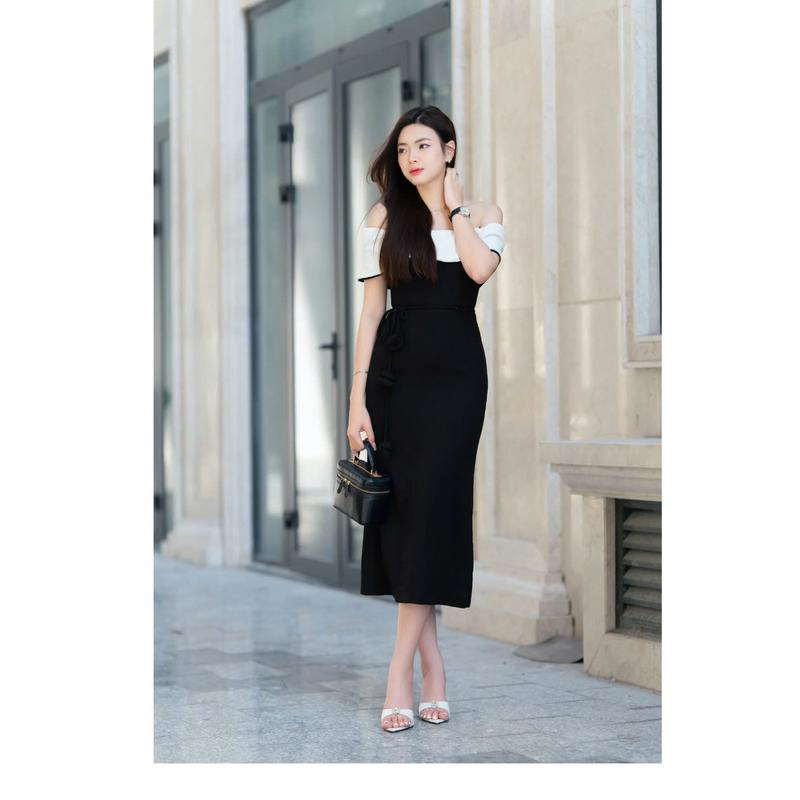 Đầm dự tiệc thiết kế body trễ vai chất vải xô len màu trắng màu đen sang trọng (có sẵn mút ngực)