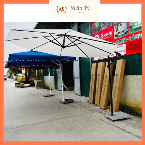 ô lệch tâm mái tròn 3m,mái treo có tay quay dựng lên hạ xuống.Khung sơn tĩnh điện chống rỉ, vải polyester chống thấm, chân đế inox. Bảo hành khung lên tới 2 năm