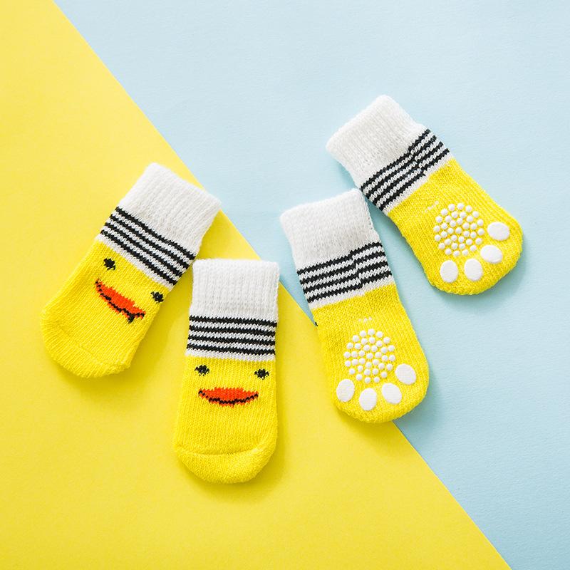 Bộ 4 chiêc Tất cho chó mèo - Vớ đi chân cho thú cưng chất liệu xin xò có lớp chống trơn trượt 2