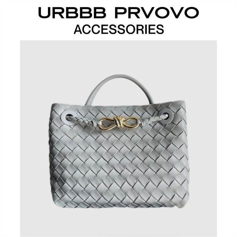 Product Introduction of URBBB PRVOVO High-End Woven Bag 2025 New Niche Design Versatile Commuter Shoulder Crossbody Bag 0