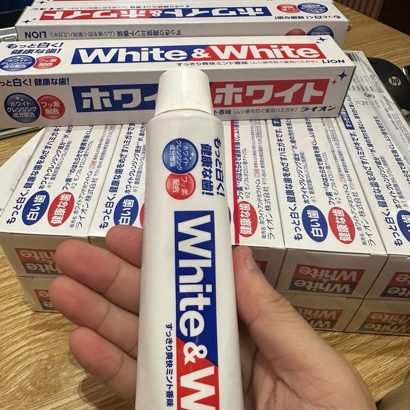 3 HỘP KEM ĐÁNH RĂNG NHẬT BẢN WHITE & WHITE - TẶNG 5 BÀN CHẢI THAN TRE HOẠT TÍNH 2