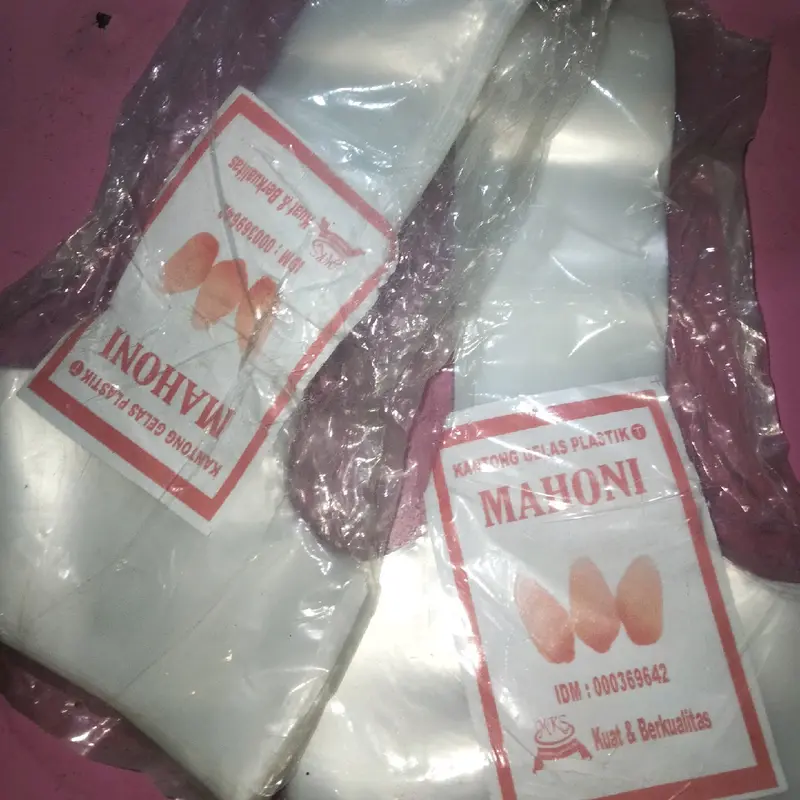 Plastik T Gantung ukuran 22 OZ 2