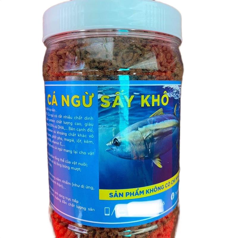 Cá Ngừ Sấy Khô Ép Viên hũ 500g cung cấp hàm lượng dinh dưỡng cao cho vật nuôi chó mèo gà chim cá cảnh