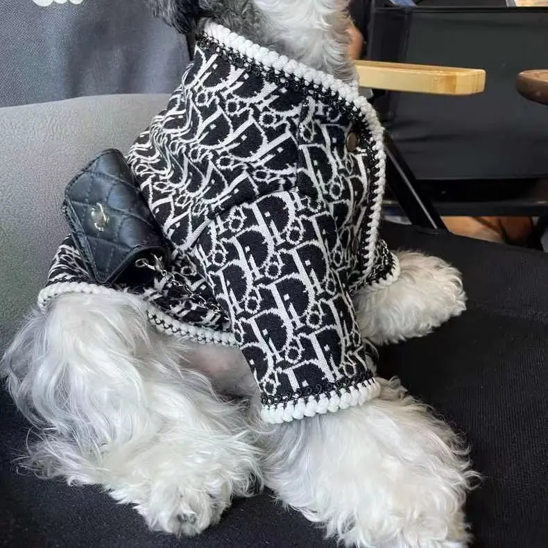 Áo len áo khoác cho thú cưng Phong cách cổ điển Quần áo Cardigan Thích hợp cho mèo và chó, Hàng mới về cho mùa thu và mùa đông, 20192024, 2024
