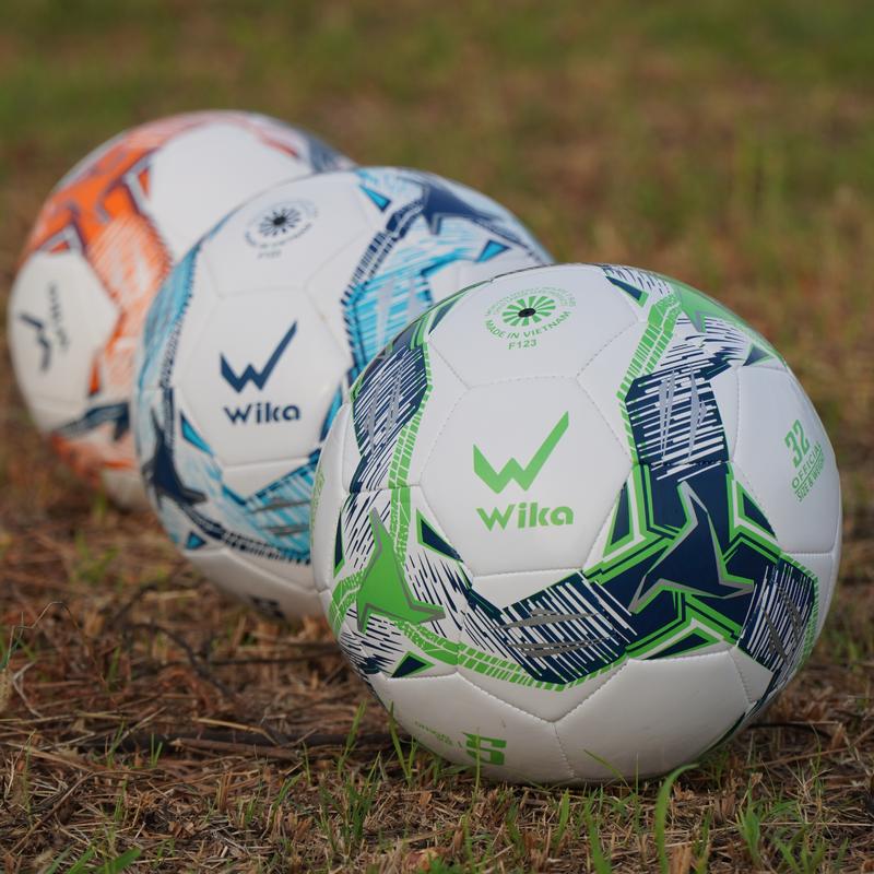 Quả Bóng Wika F123 học sinh Sport Tặng [Bình xịt khử mùi + Tất dệt kim + Băng cuốn + Kim bơm + Túi lưới]