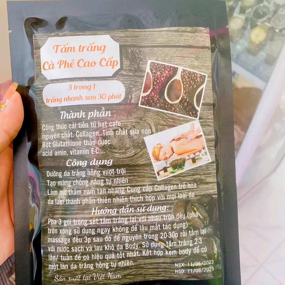 tắm trắng ca phê làm trắng da loại bỏ te bao chết