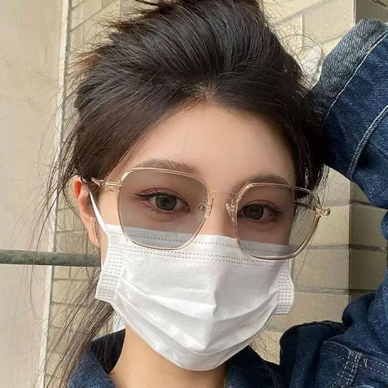 Product Introduction of New Photochromic Glasses Anti Blue Glasses Men Women Color Changing Eyeglasses Anti UV Sunglasses Square Clear Frame Eyewear 21